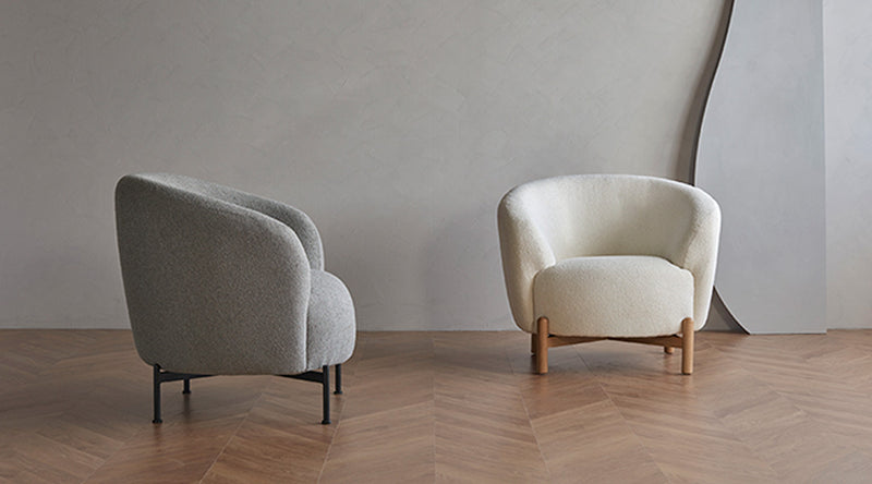 Glover Armchair - Wooden Base - Crema